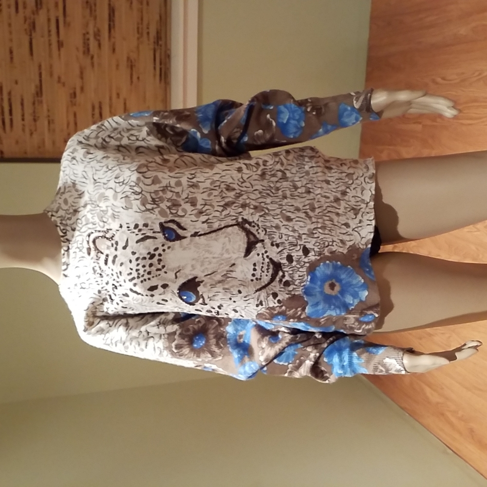 Vintage Snow Leopard And Blue Flower Made In Italy Sweater Size L
